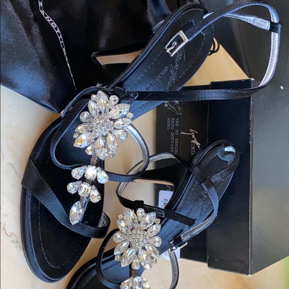 GIUSEPPE ZANOTTI DESIGN black satin rhinestone